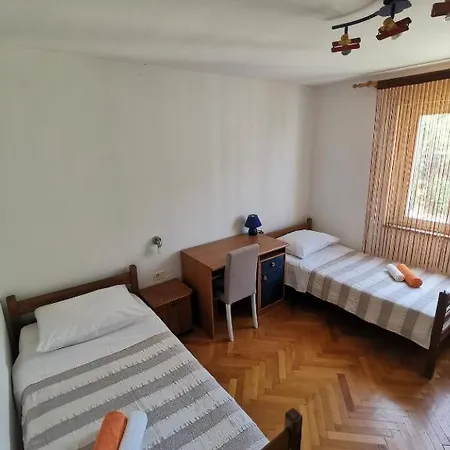 2225 Apartment Pula