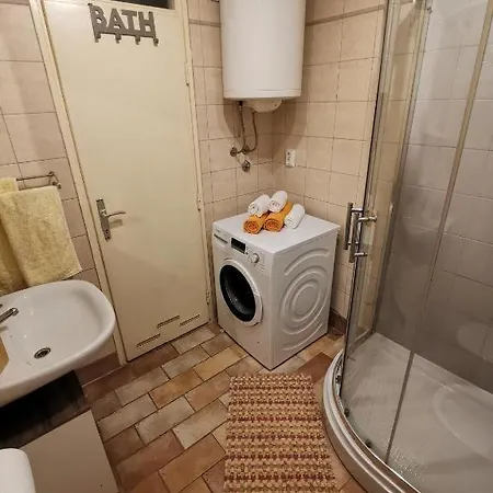 2225