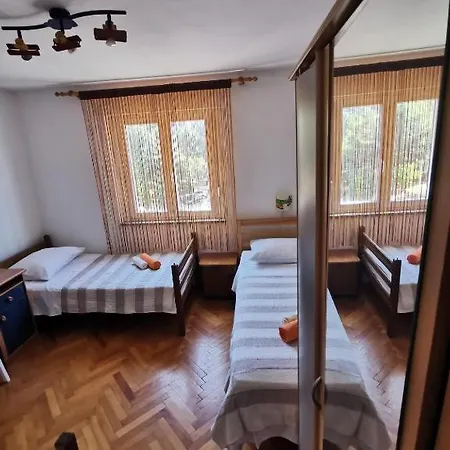 2225 Apartment